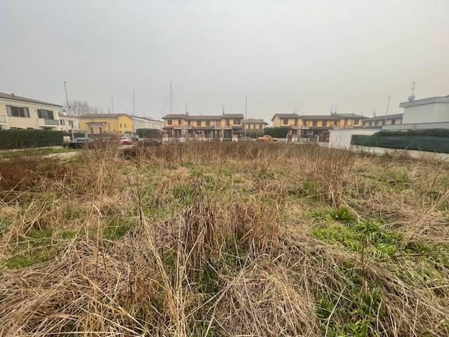Terreno in vendita a Pieve Fissiraga, Lombardia