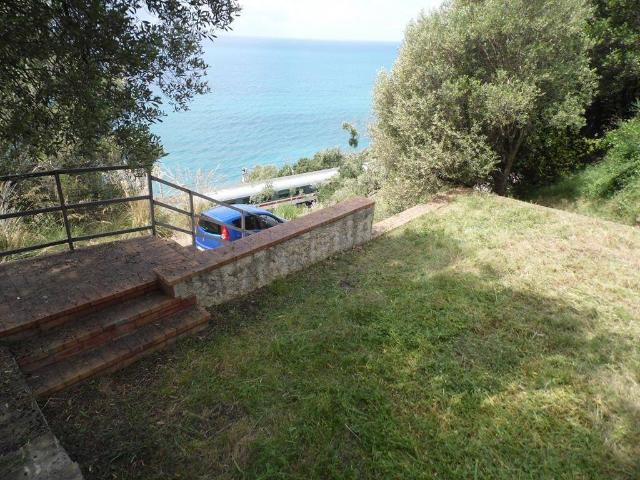 Terreno in vendita a Pisciotta, Campania