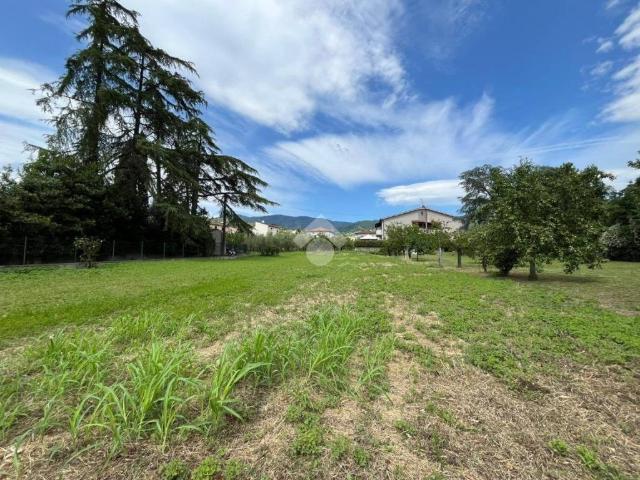 Terreno in vendita a Il Pettirosso, Pistoia