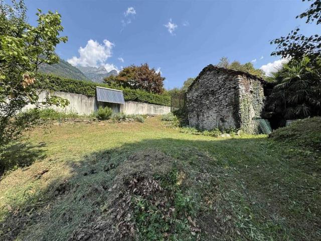 Terreno in vendita a Comunità montana della Valchiavenna, Piuro
