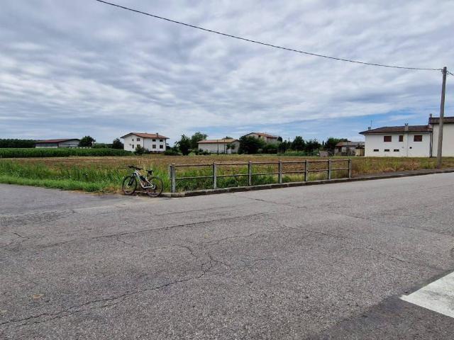 Terreno in vendita a Pocenia, Friuli-Venezia Giulia