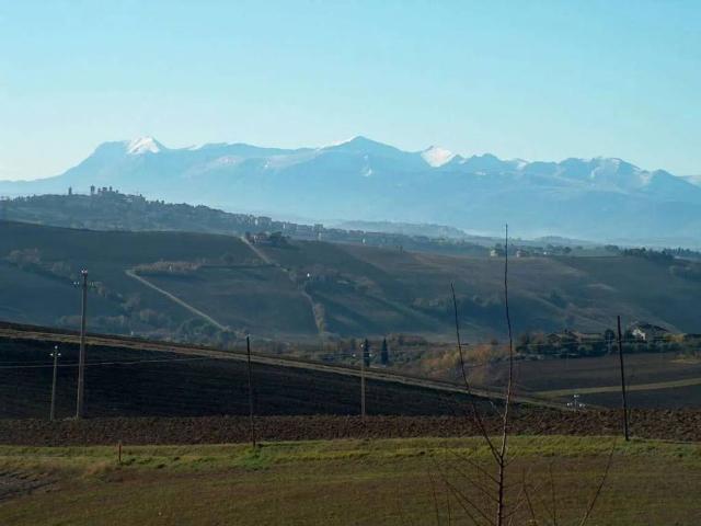 Terreno in vendita a Rustico, Marche