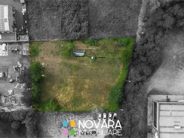 Terreno in vendita a Pombia, Novara