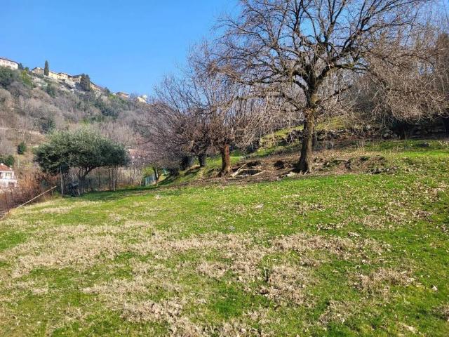 Terreno in vendita a Castelmarte, Lombardia