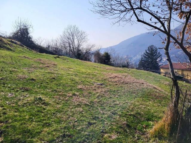 Terreno in vendita a Castelmarte, Lombardia