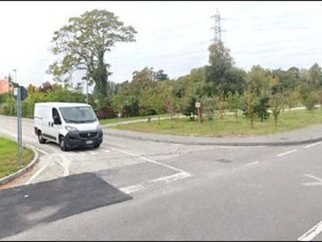 Terreno in vendita a Locate Bergamasco, Ponte San Pietro
