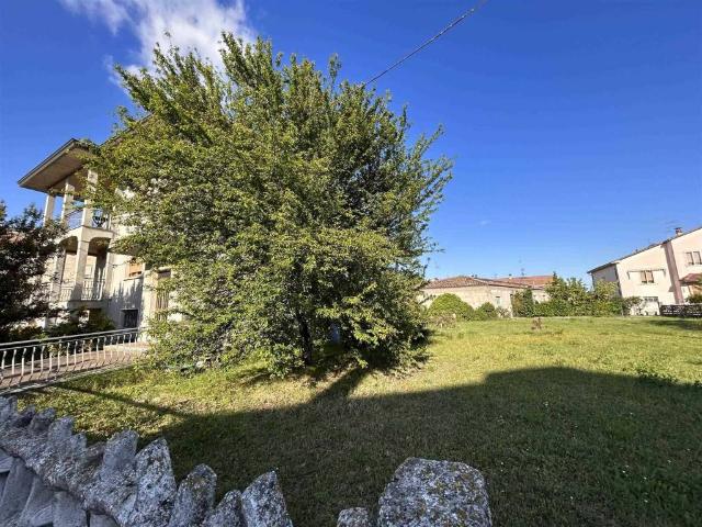 Terreno in vendita a Pontenure, Reggio Emilia