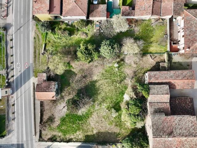 Terreno in vendita a Ponti Sul Mincio, Lombardia