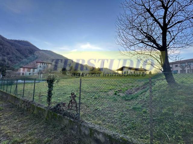 Terreno in vendita a Pontida, Lombardia