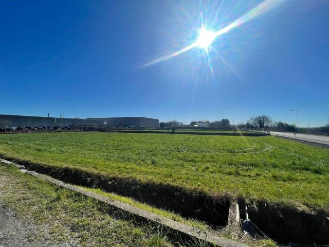 Terreno in vendita a Pontirolo Nuovo, Lombardia