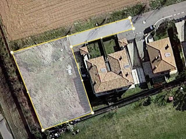 Terreno in vendita a Pontoglio, Lombardia