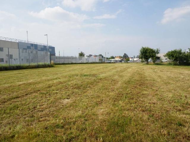 Terreno in vendita a Pordenone, Friuli-Venezia Giulia