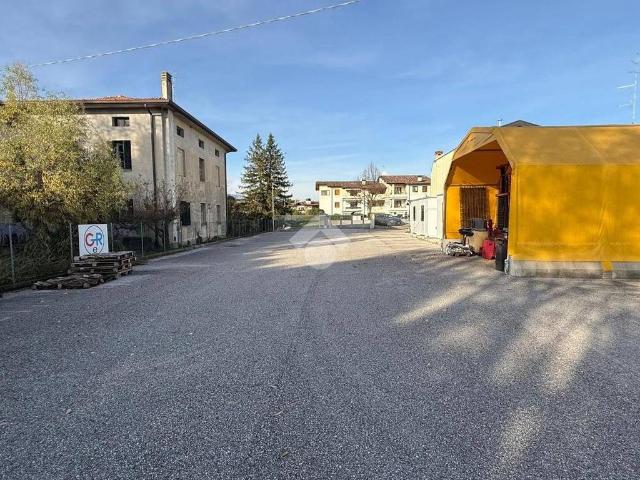 Terreno in vendita a Villanova / Vilanuova, Pordenone