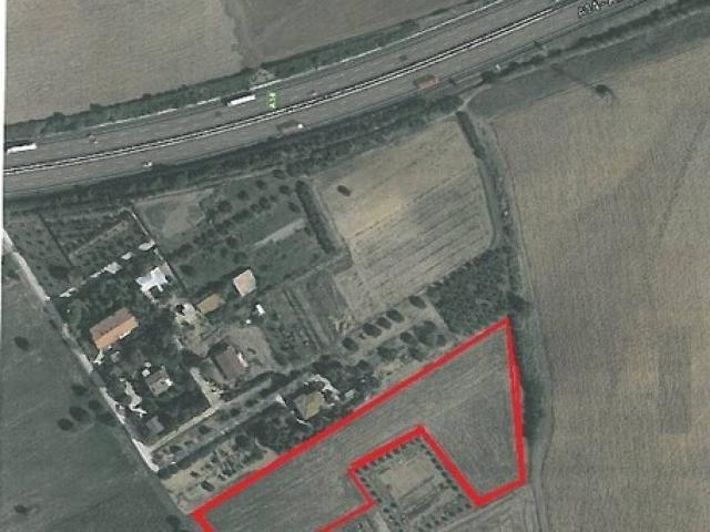 Terreno in vendita a Marche, Fermo