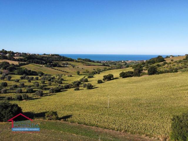 Terreno in vendita a Marche, Macerata