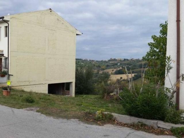 Terreno in vendita a Contrada Montecanepino, Marche