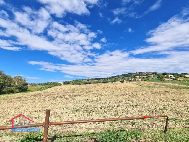 Terreno in vendita a Marche, Macerata