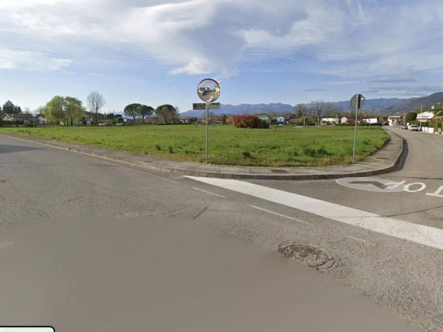 Terreno in vendita a Povoletto, Friuli-Venezia Giulia