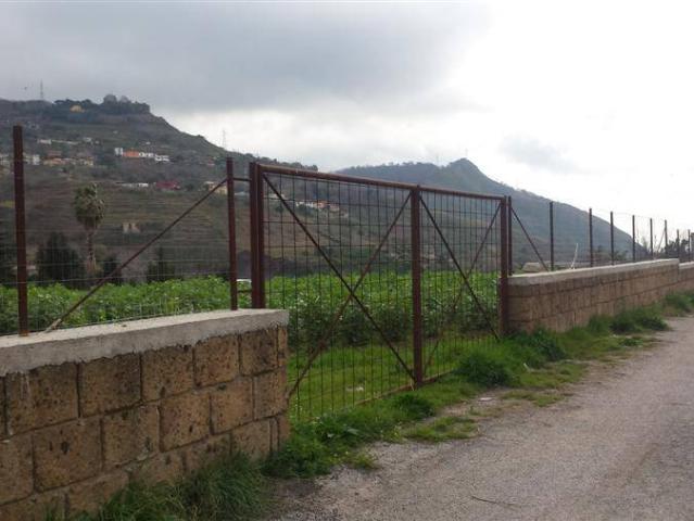 Terreno in vendita a Pozzuoli, Campania