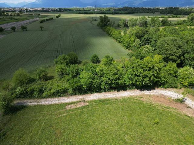 Terreno in vendita a Pradamano, Friuli-Venezia Giulia