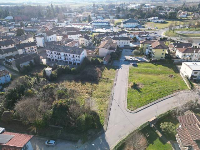 Terreno in vendita a Pradamano, Friuli-Venezia Giulia