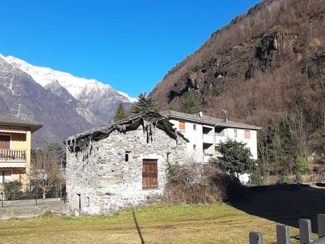 Terreno in vendita a Comunità montana della Valchiavenna, Prata Camportaccio