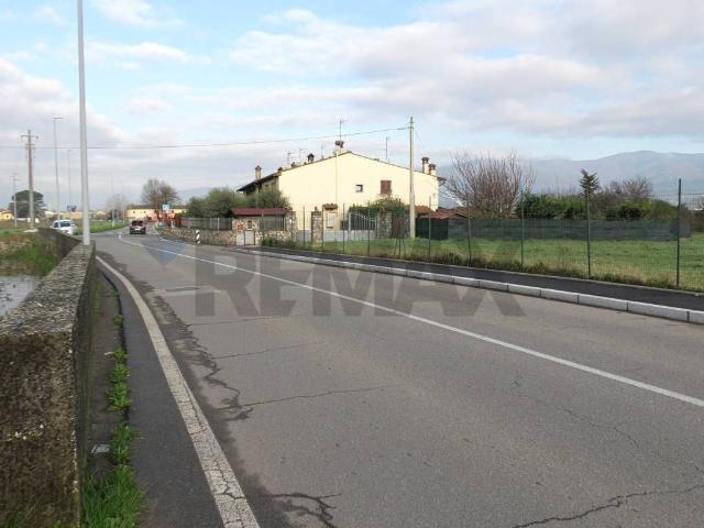 Terreno in vendita a Sant'Ippolito, Prato