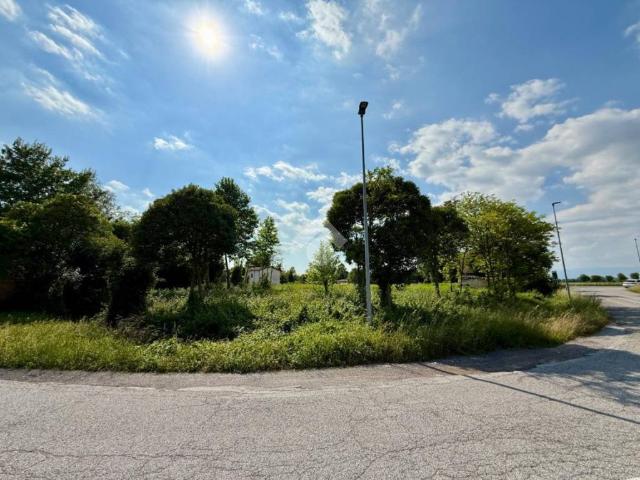 Terreno in vendita a Pravisdomini, Friuli-Venezia Giulia