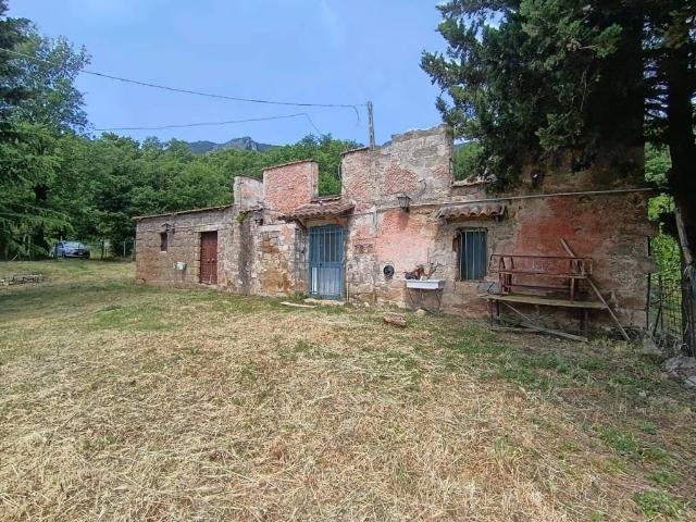 Terreno in vendita a Presenzano, Campania