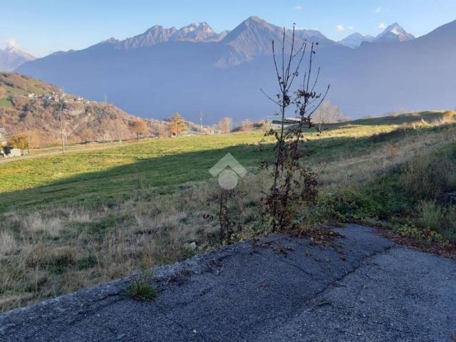 Terreno in vendita a Quart, Aosta