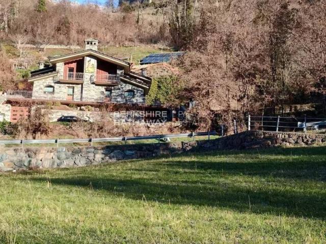 Terreno in vendita a Quart, Aosta