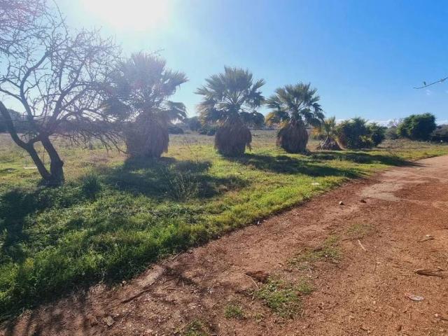 Terreno in vendita a Mràxini Arrùbiu/Margine Rosso, Quartu Sant'elena