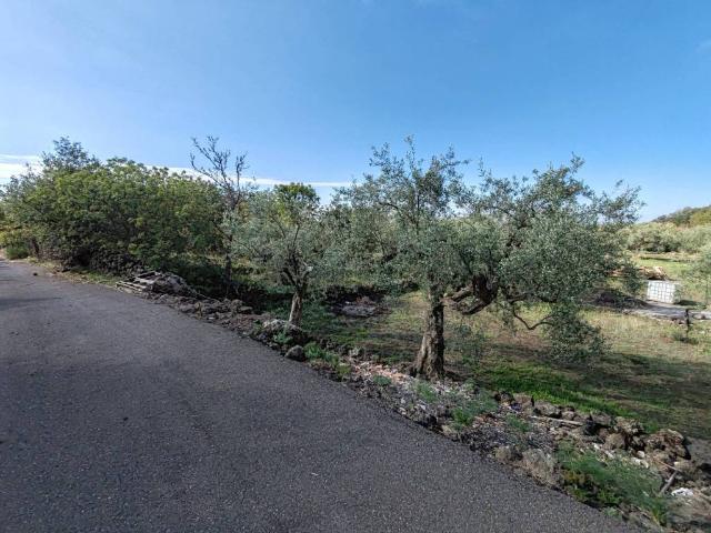 Terreno in vendita a Ragalna, Sicilia