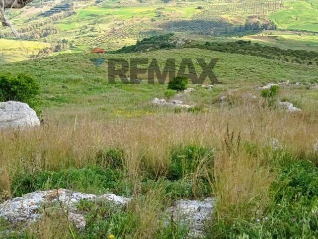 Terreno in vendita a Ramacca, Sicilia