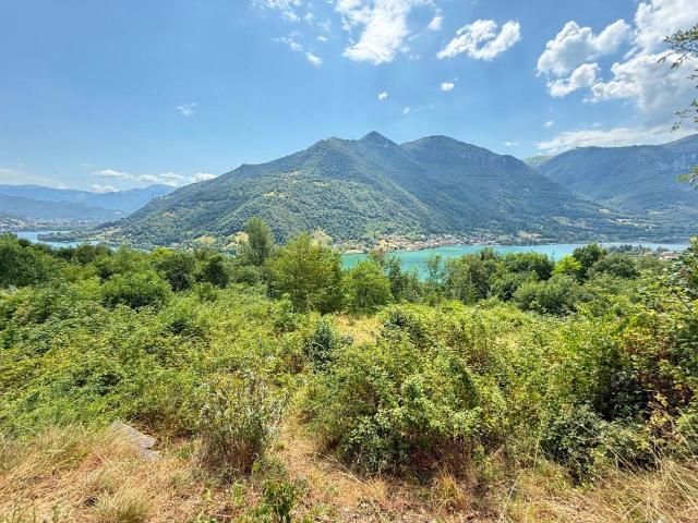 Terreno in vendita a Madrera, Ranzanico