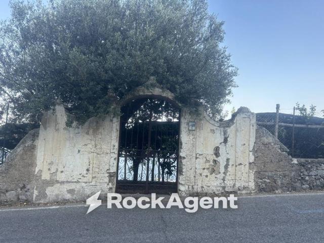 Terreno in vendita a Ravello, Campania