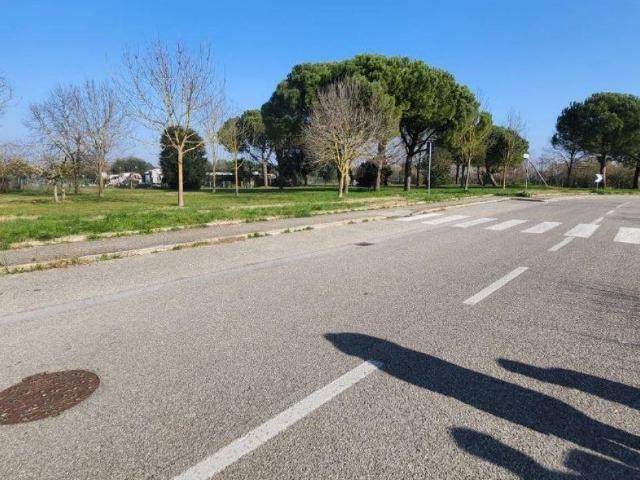 Terreno in vendita a Porto Fuori, Ravenna