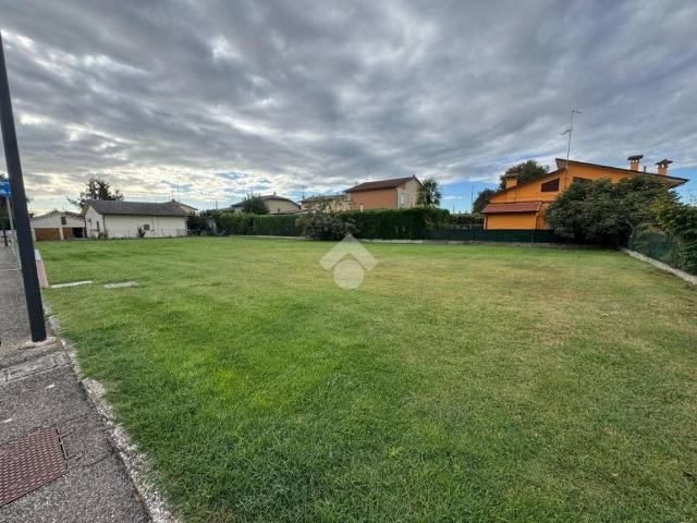 Terreno in vendita a Conventello, Ravenna