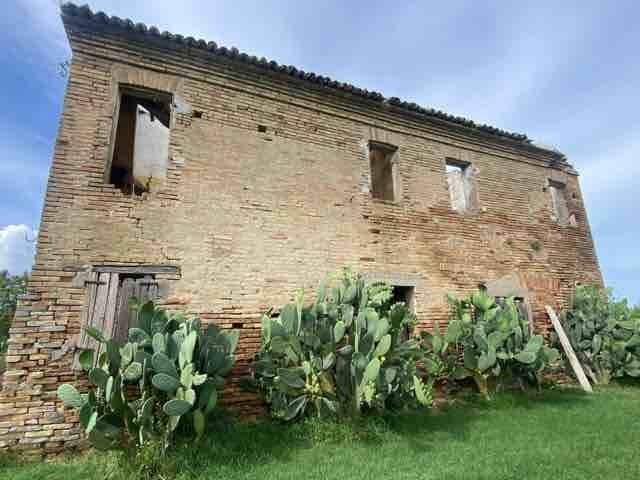 Terreno in vendita a Ravenna