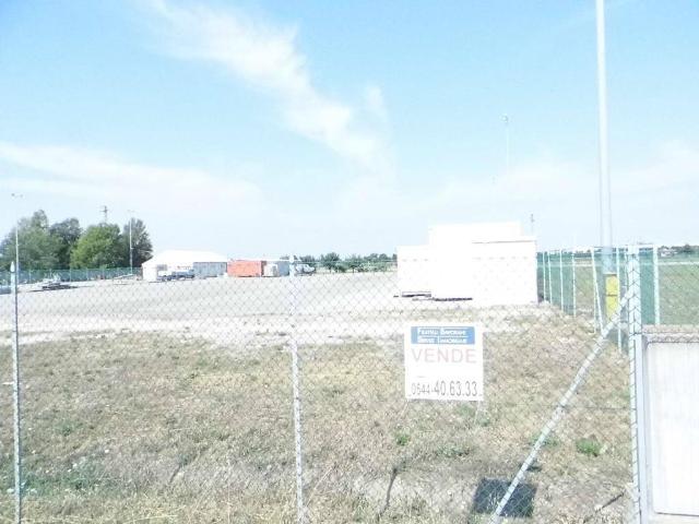 Terreno in vendita a Ravenna, Reggio Emilia
