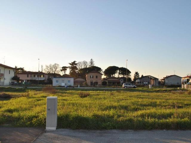 Terreno in vendita a Ravenna, Reggio Emilia