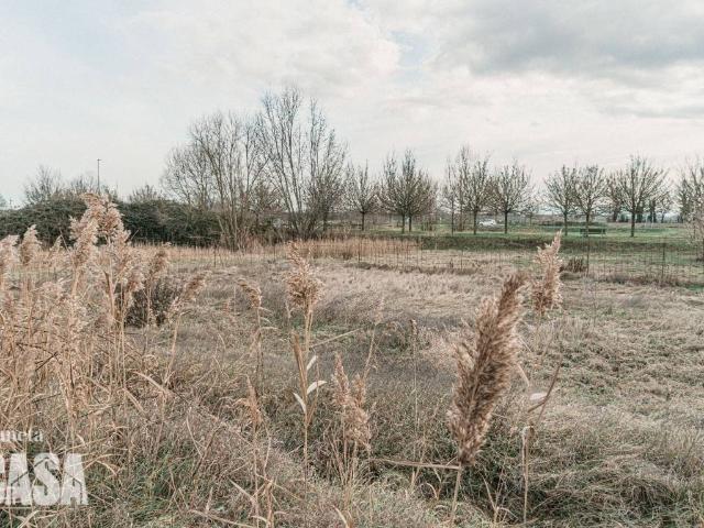 Terreno in vendita a San Zaccaria, Ravenna