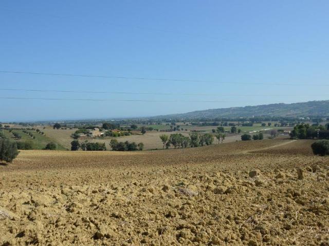 Terreno in vendita a Contrada Chiarino, Marche