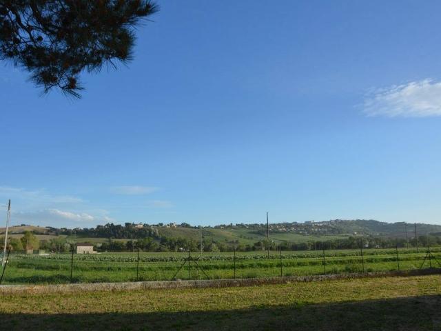 Terreno in vendita a Marche, Macerata