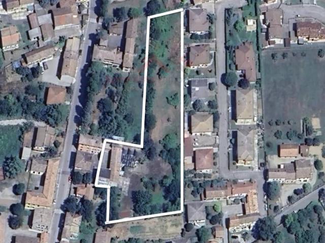 Terreno in vendita a Redavalle, Lombardia