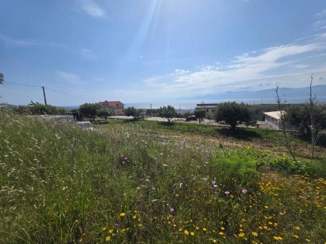 Terreno in vendita a Aretina, Calabria