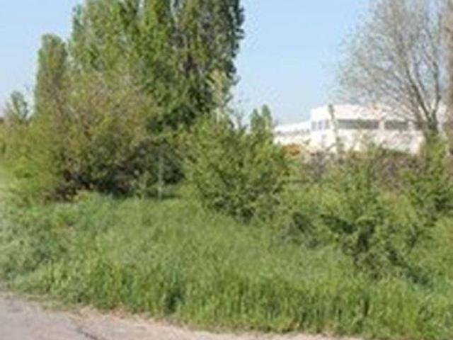 Terreno in vendita a Villaggio Stranieri-Bazzarola, Re