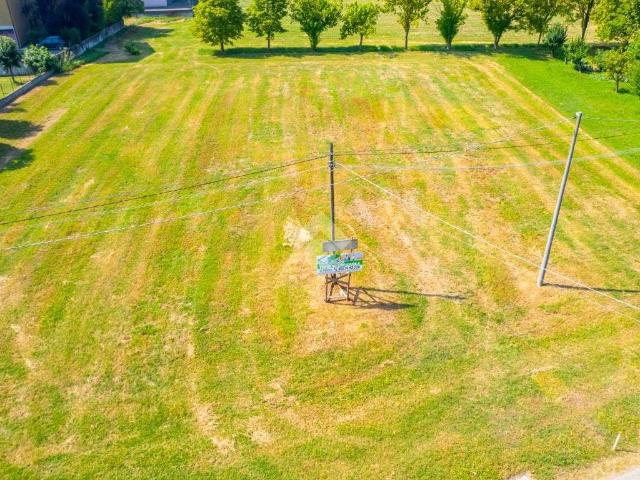 Terreno in vendita a Massenzatico, Reggio Emilia