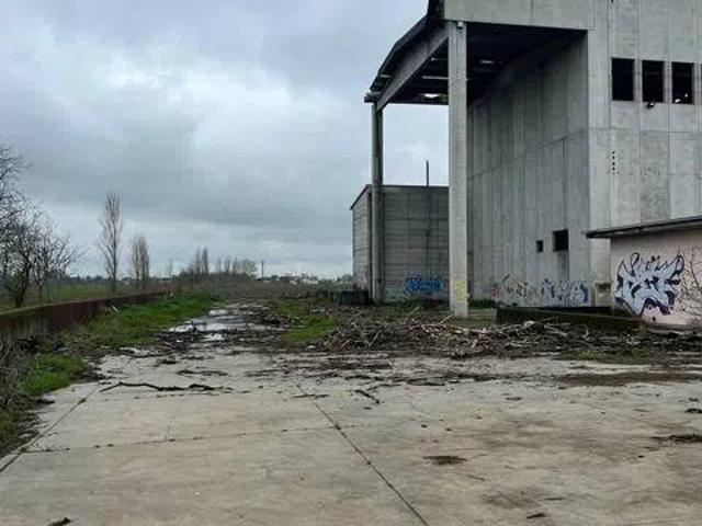 Terreno in vendita a Bassa Reggiana, Re