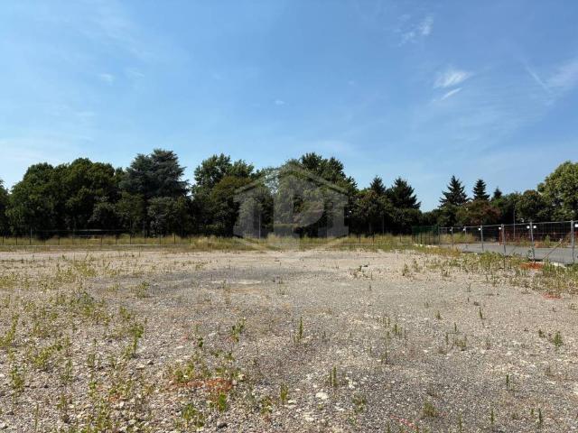 Terreno in vendita a San Paolo-Capuana, Rho
